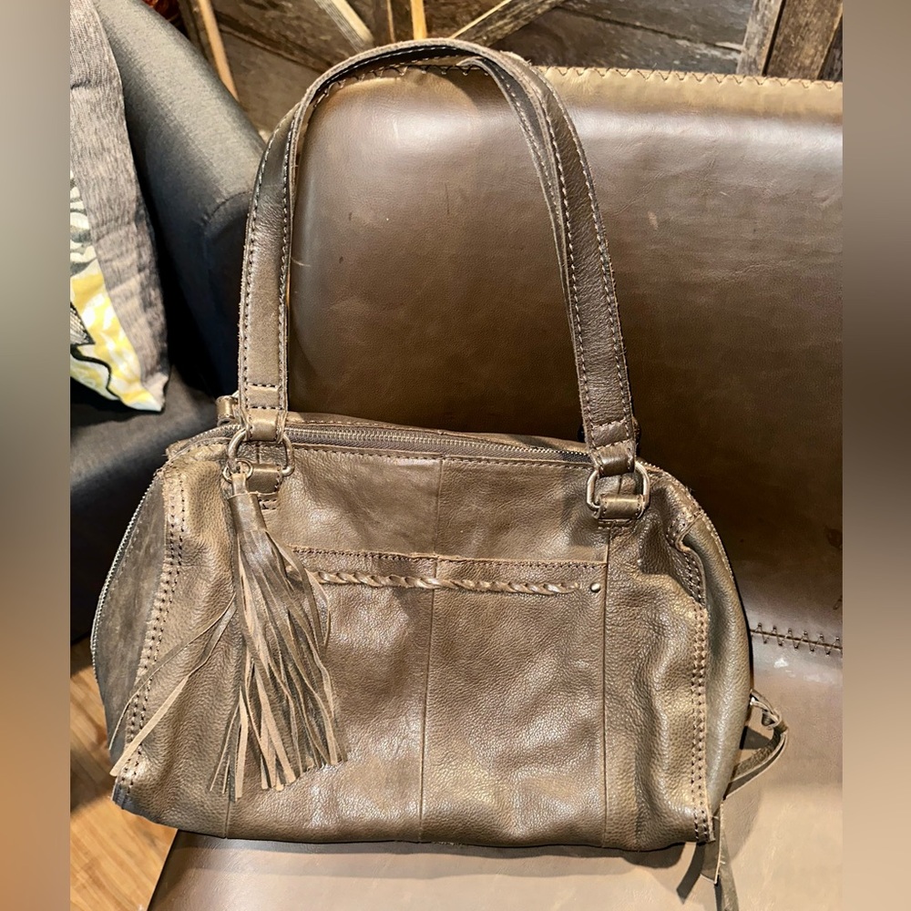 GUC! Hobo Shoulder/Hand Bag!